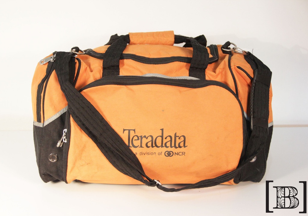 Bolso naranja Teradata