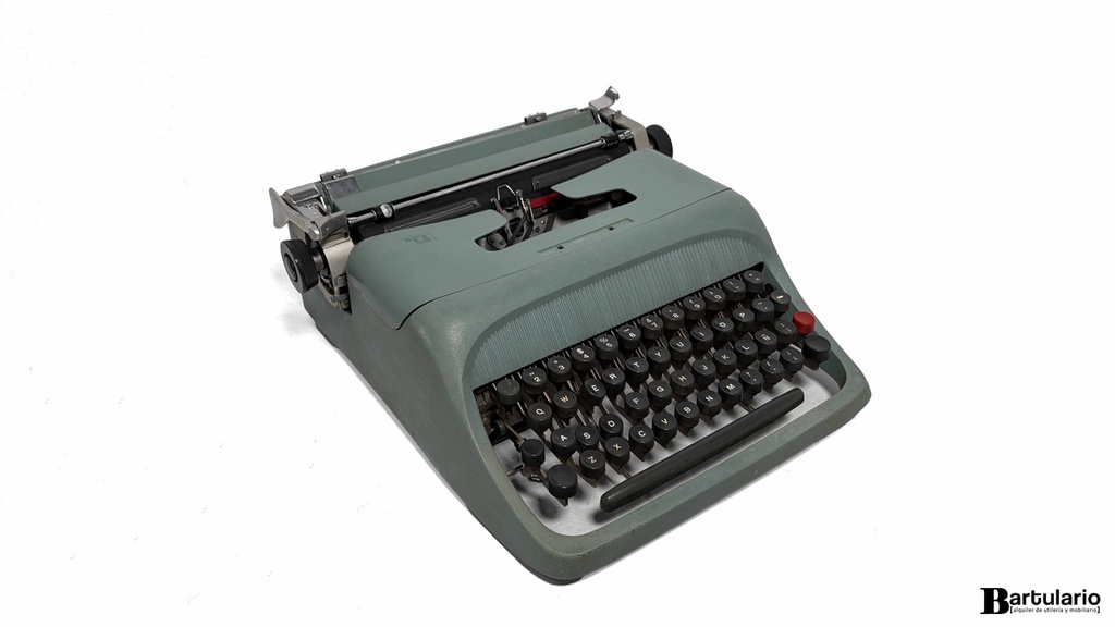 Máquina de escribir Olivetti Studio 44 + Estuche de madera beige con llave
