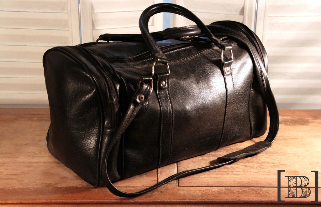 Bolso de cuero negro
