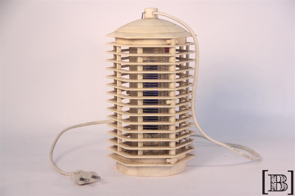 [CA00010] Lámpara mata mosquitos