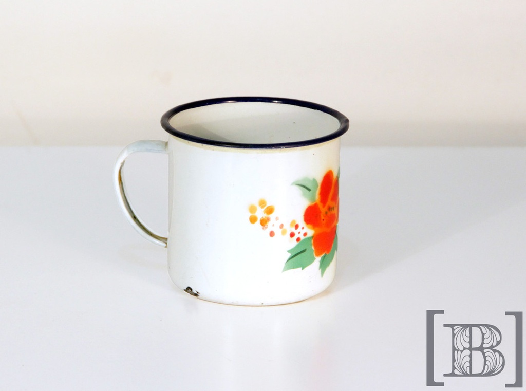 Jarrito de loza con flores