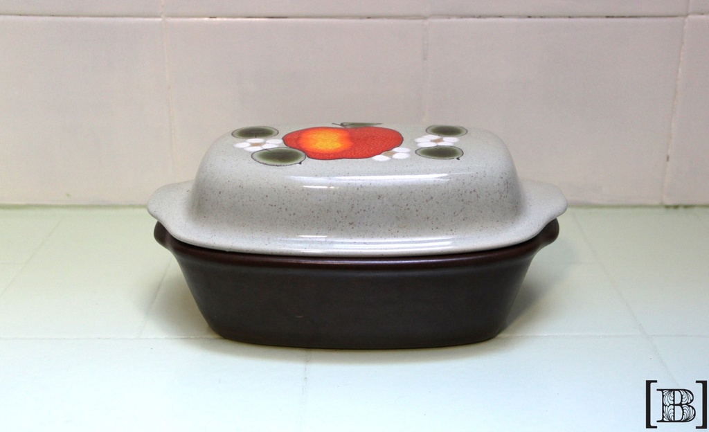 Fuente doble cerámica con tapa manzana