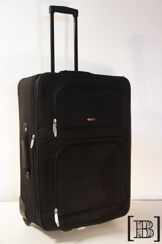 [BV00011] Valija negra con rueditas