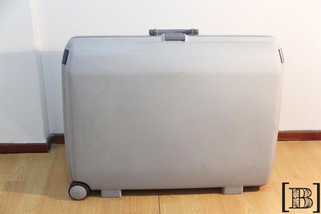 [BV00035] Valija rígida de plastico gris