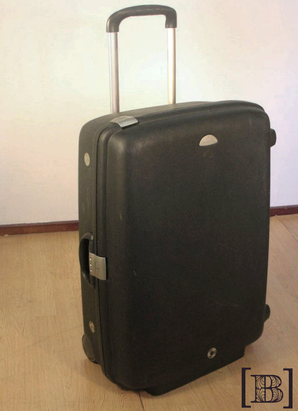 [BV00040] Valija rígida plástica negra Samsonite