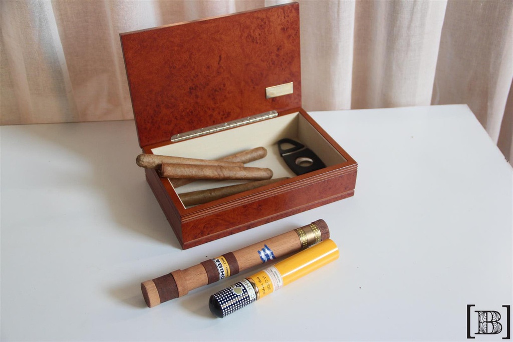 Caja madera accesorios vino / Caja habanos