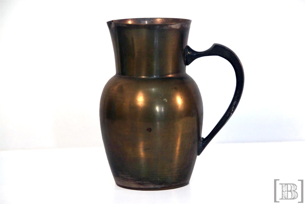 [DM00113] Jarra de bronce