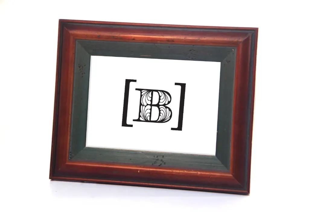 Portaretratos de madera con verde 16,5 x 11,5