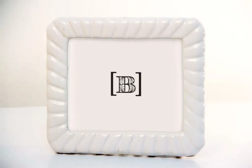 [DM00211] Portaretratos blanco de cerámica 15 x 12