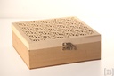 Caja de madera con tapa calada