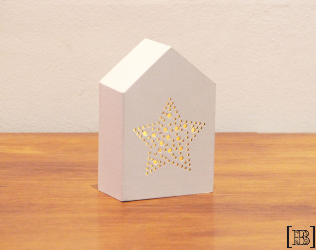 [DM00293] Casita con luz estrella