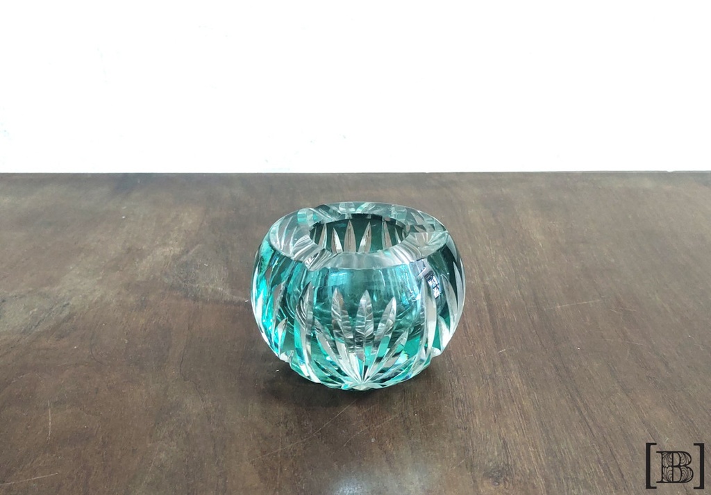[DM00319] Cenicero de cristal tallado color