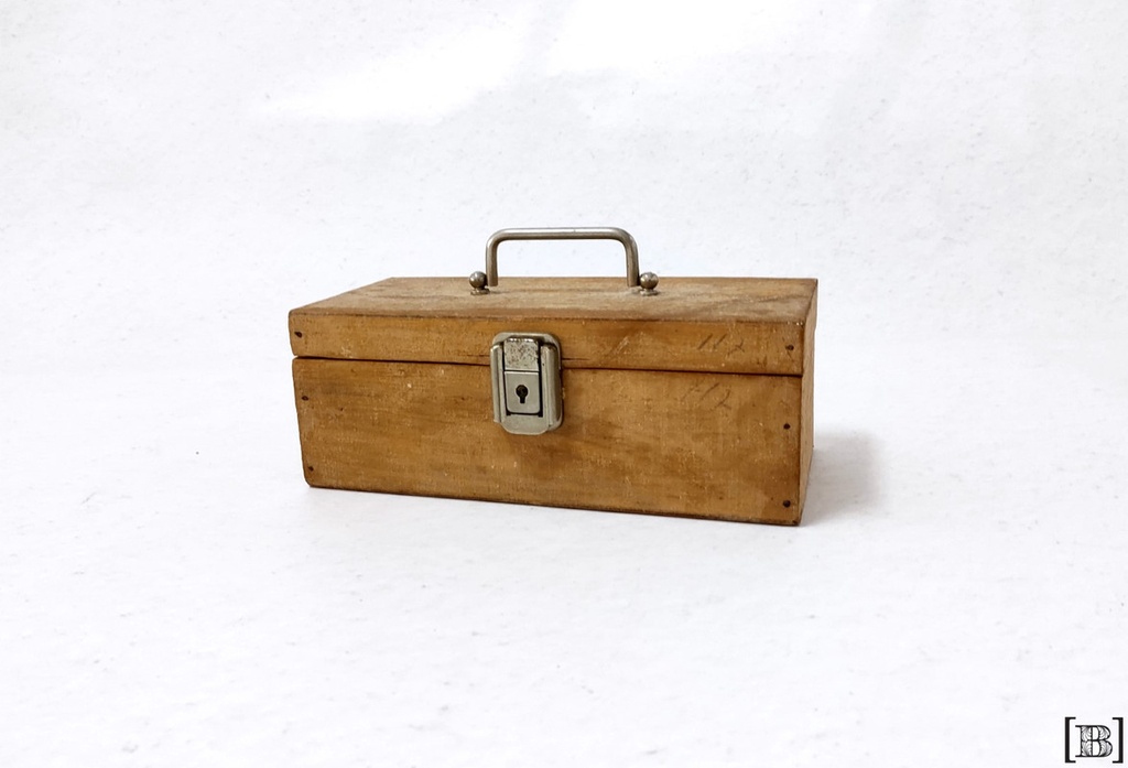 [DM000376] Caja Madera con manijita