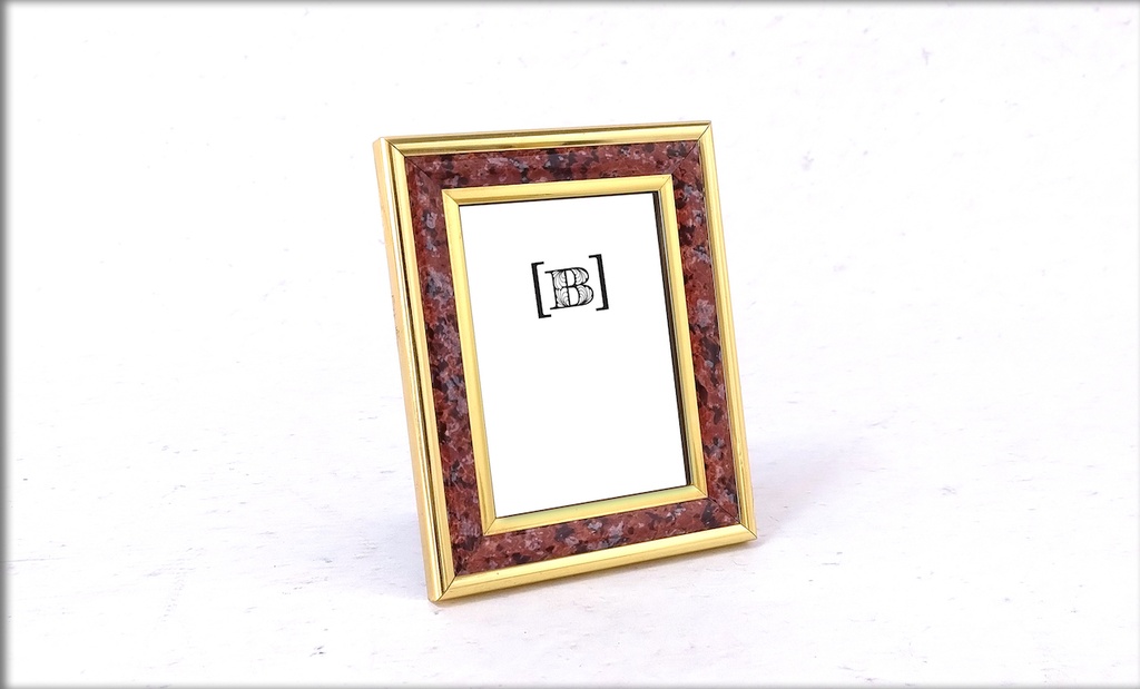 Portaretrato marmolado rojo con dorado