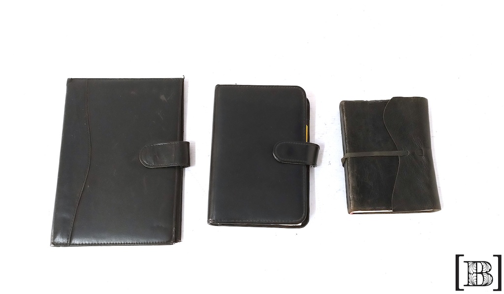[DM000452] Agendas y cuadernos negros x 3 unidades IV