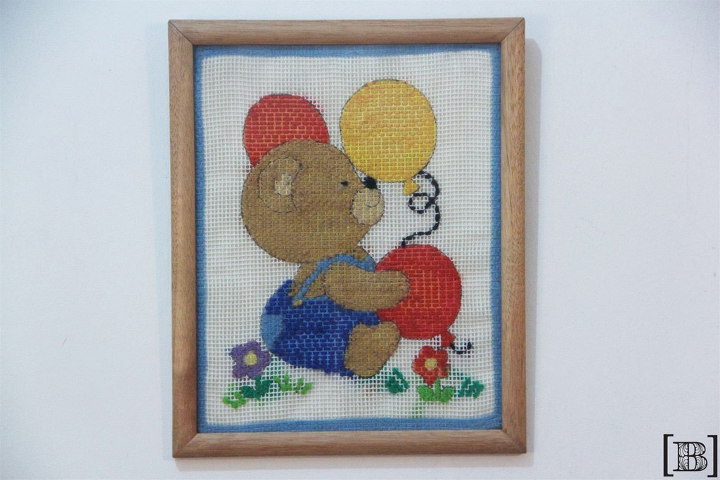 [DP00050] Cuadro tejido oso con globos