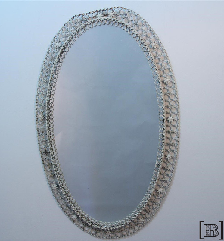 [DP00075] Espejo Oval hierro blanco
