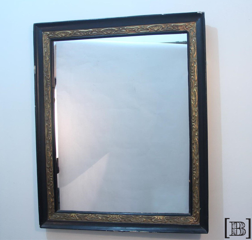 [DP00076] Espejo con marco negro y dorado