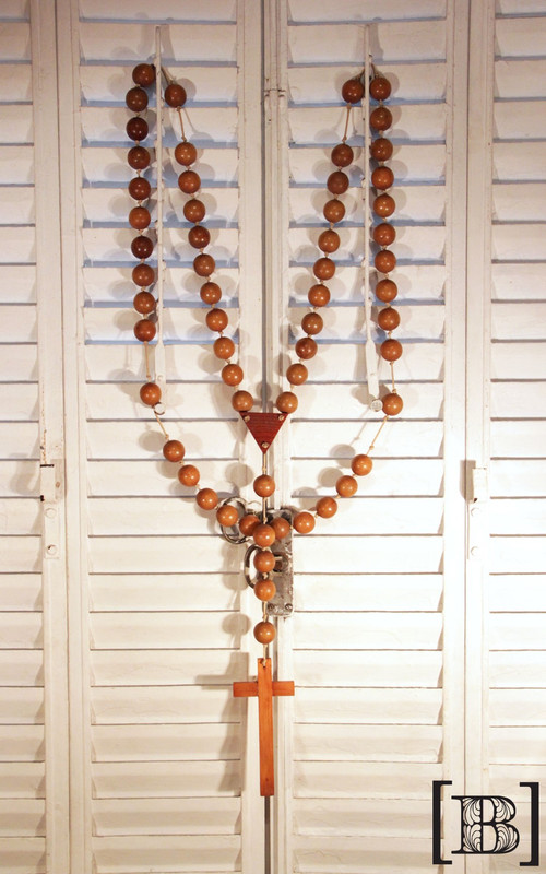 Rosario grande de pared