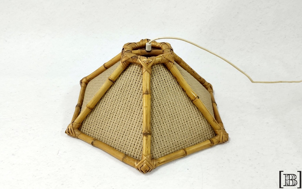 Lampara de caña hexagonal