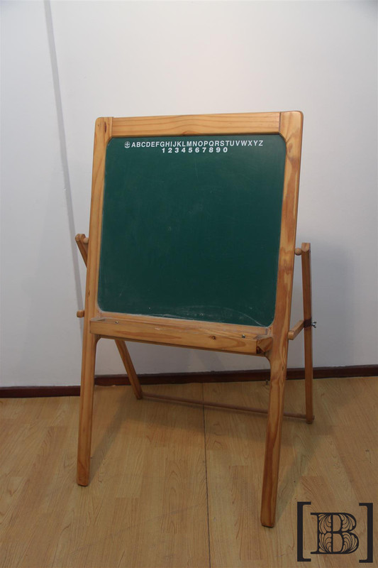 [JJ00030] Pizarron de pie