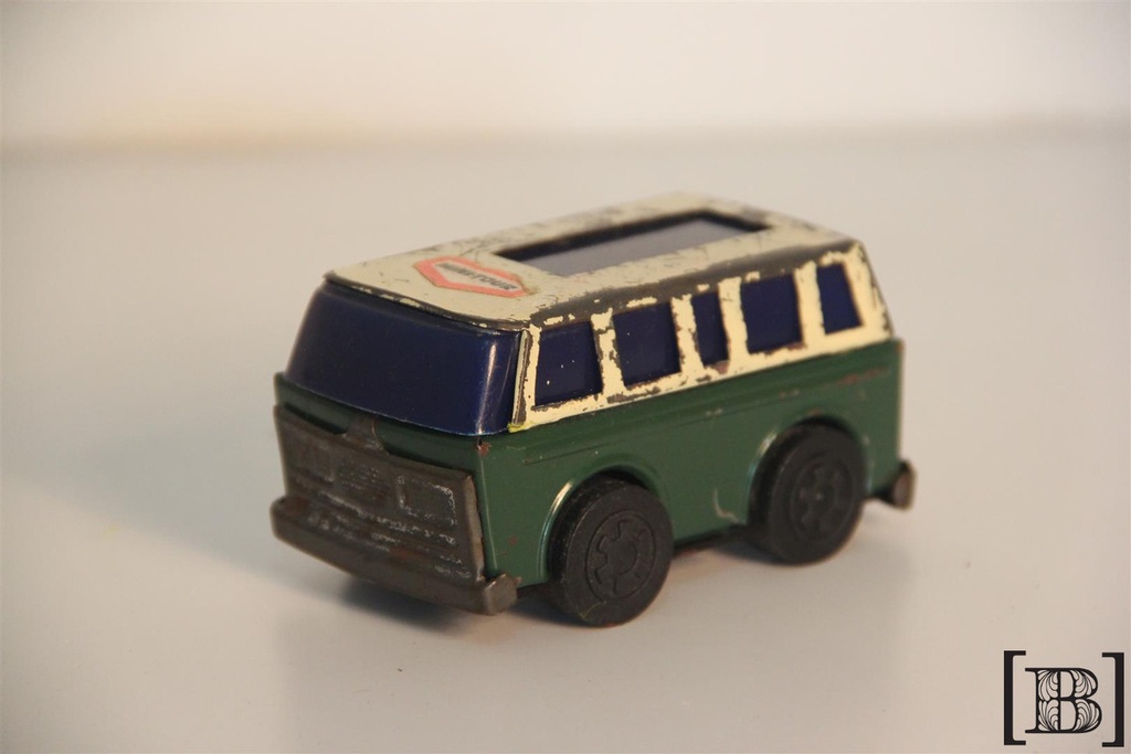 Mini van verde