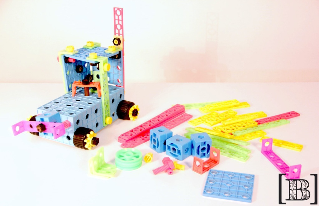 [JJ00056] Mecano Plástico