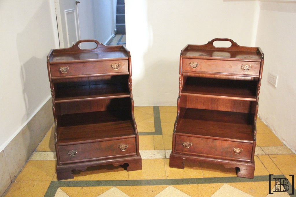 [MA00036] Mesa de luz (Hay 2 unidades)