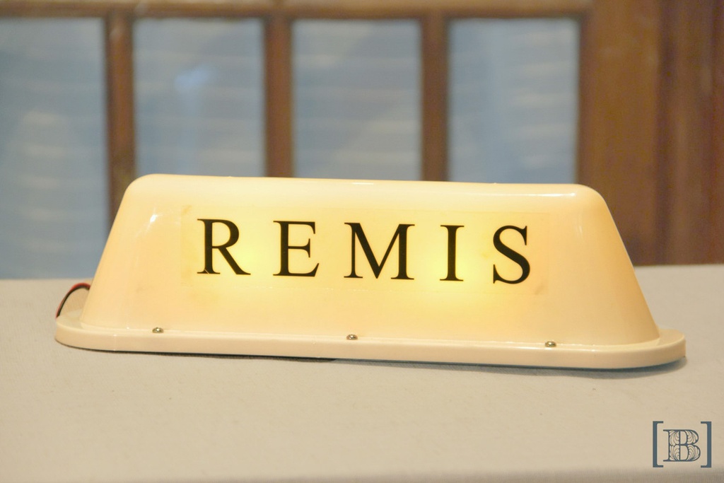 Cartel luminoso Remis para auto
