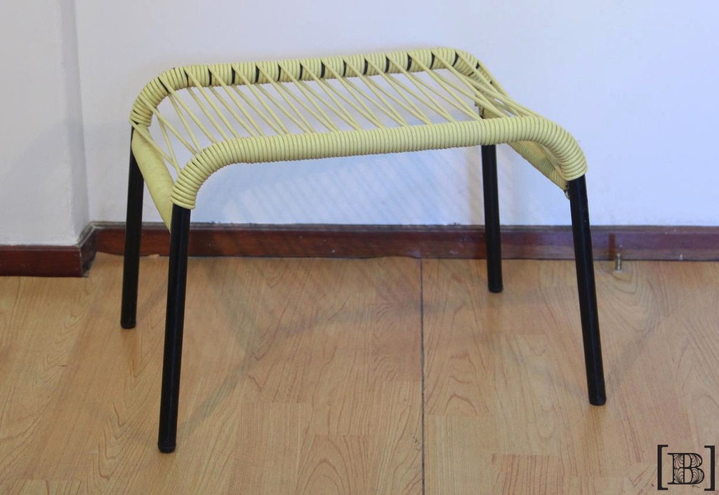 [SS00010] Banqueta de cable amarillo con patas de metal negro