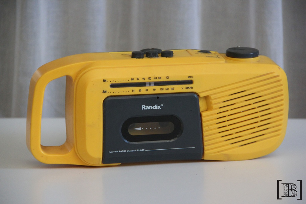 [TA00003] Radio Randi Amarilla