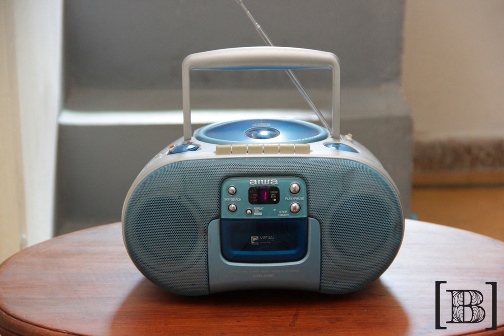 [TA00050] Reproductor de cd Aiwa celeste