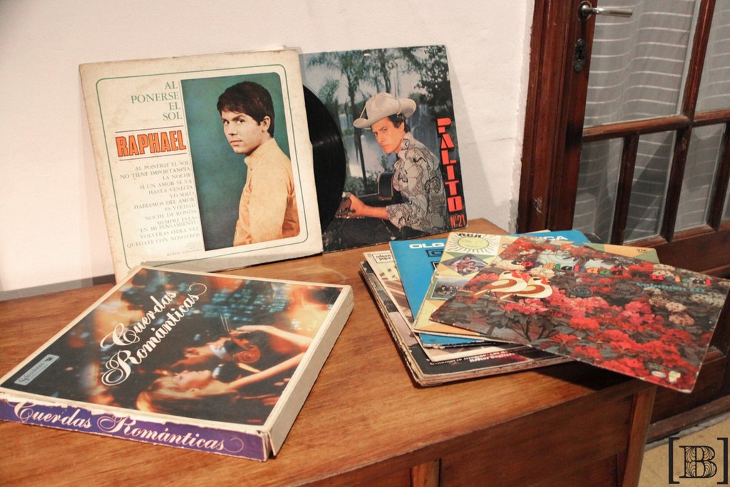 [TA00057] Vinilos música romántica