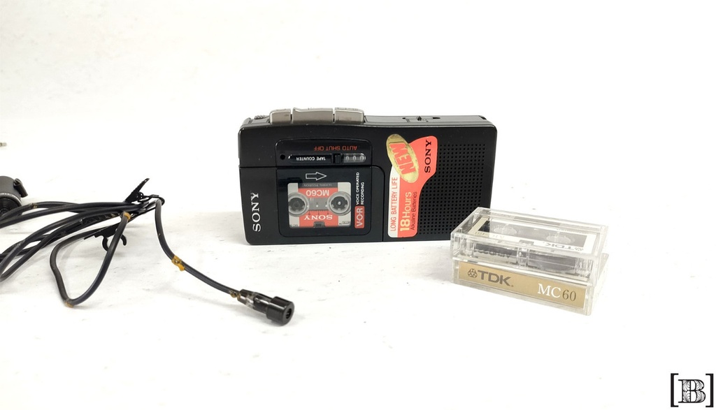 [TA00061] Grabador periodista a cassete con corbatero