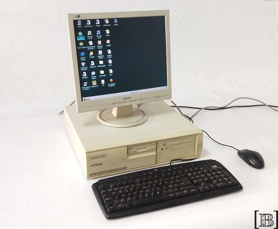 [TI00036] Computadora Epson Action PC 5600 + Monitor Plasma Samsung