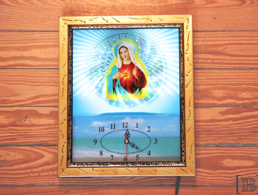 [TR00016] Reloj virgen con luz