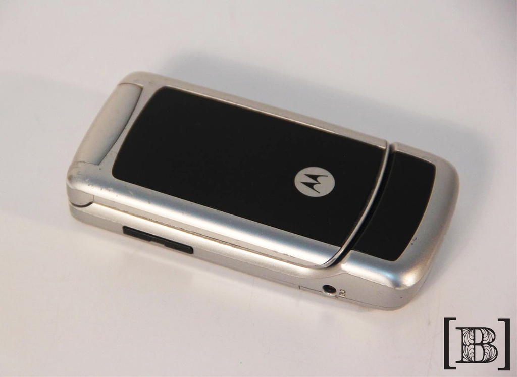 [TT00028] Celular Motorola W220