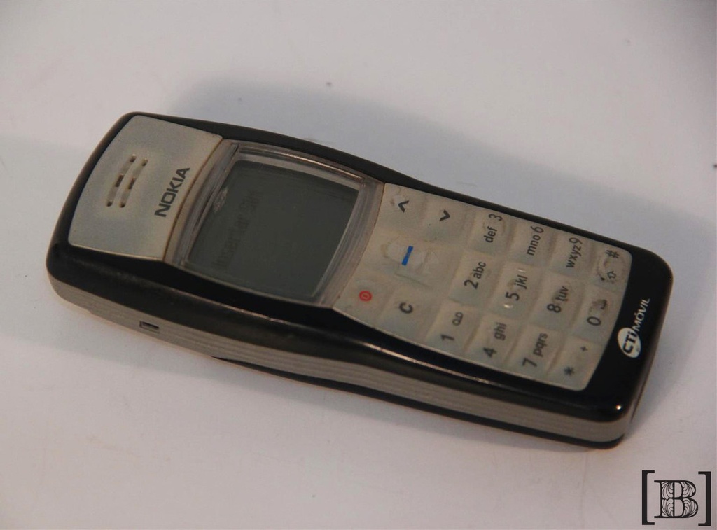 Celular Nokia 1100 con cargador TT00036