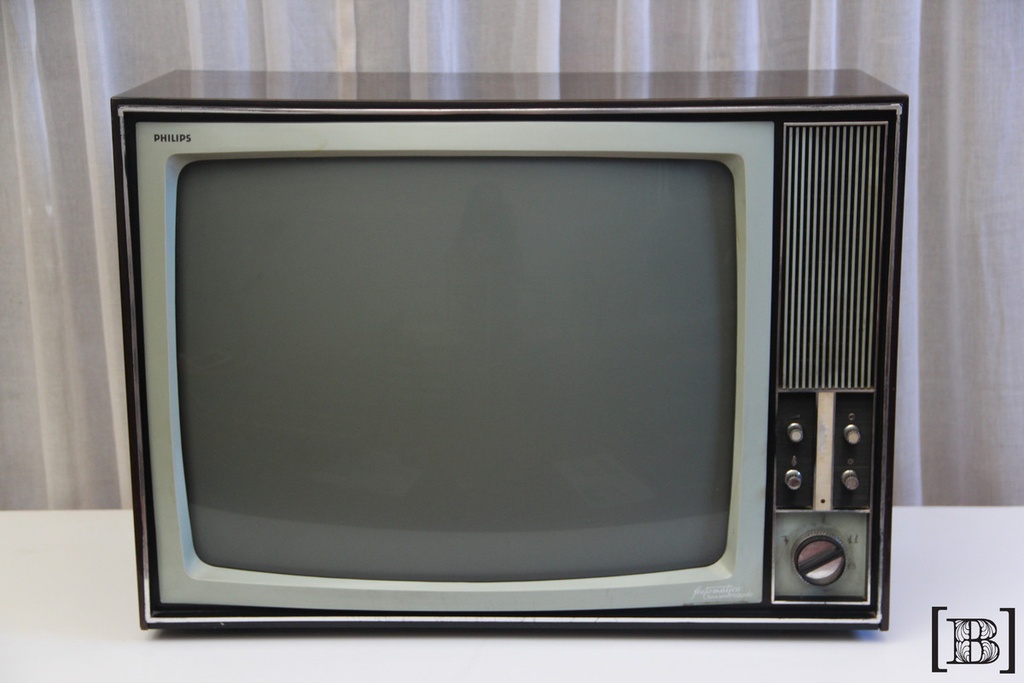 [TV00001] Televisor Phillips Madera