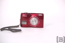 Camara de fotos roja Nikon digital