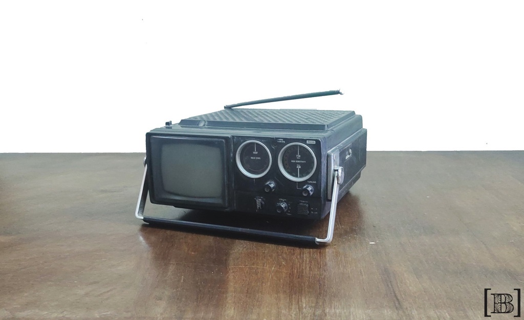 [TV00063] Televisión portátil