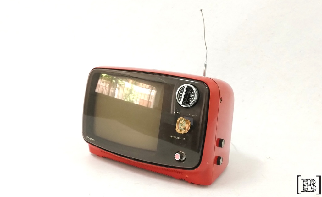 [TV00074] TV Mini Hitachi roja