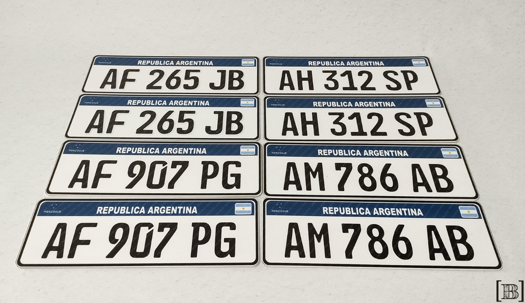 Patentes PVC Argentina Mercosur (Hay 4 Pares) (40 x 13 AF 265 JB)