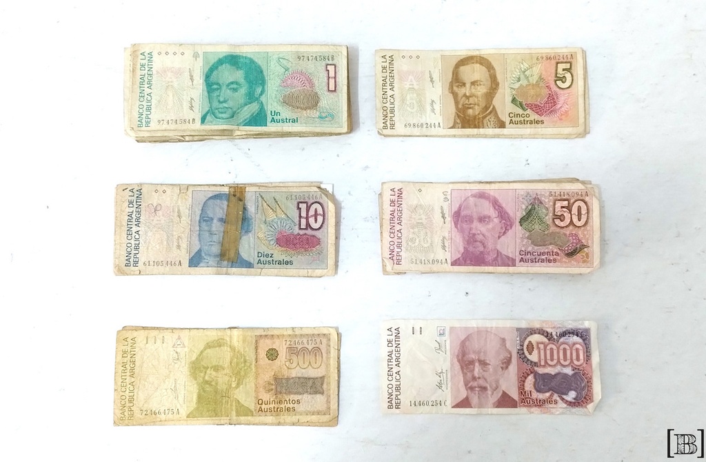 [VS00020] Australes billetes reales x 45 billetes