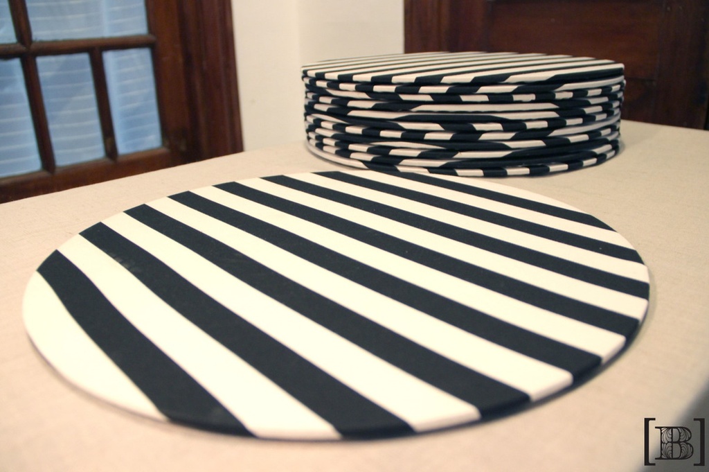 [VV00087] Individuales / Platos de sitio rayados (Hay 12 unidades)