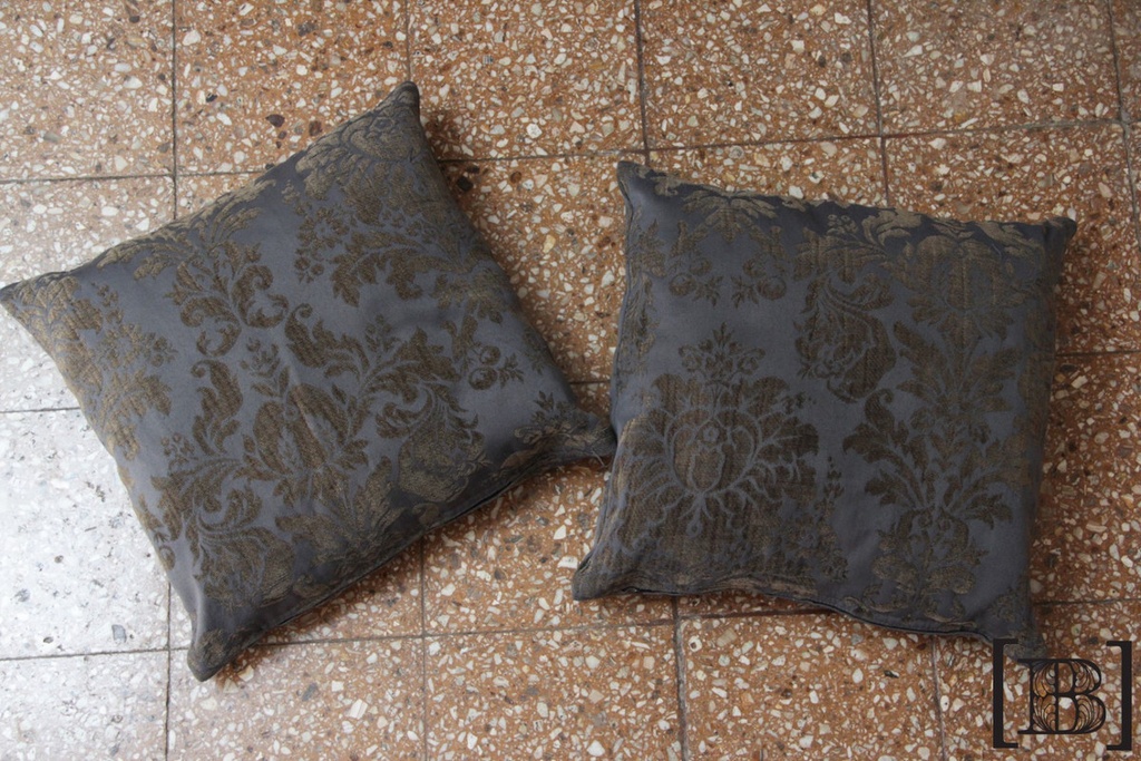 [XH00045] Almohadon estampado azul (Hay 2 unidades)