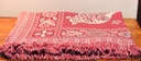 Manta 1 plaza roja floreada con flecos