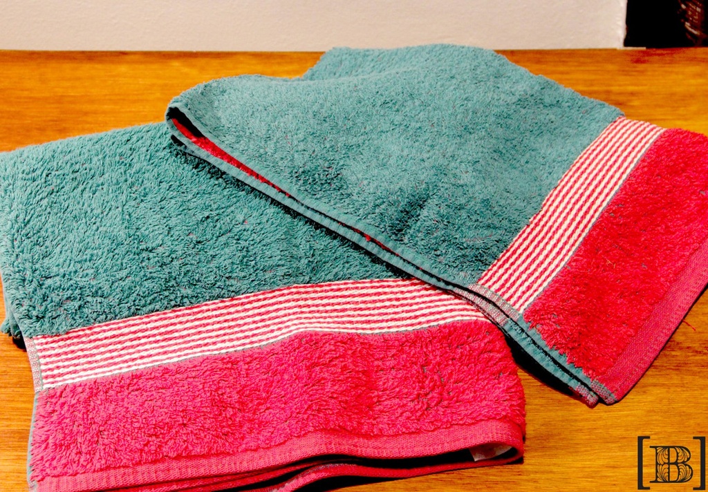 [XM00093] Juego de toalla y toallón verde y rojo